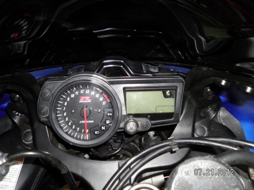 Cracked Speedometer Lens Suzuki GSXR Motorcycle Forums