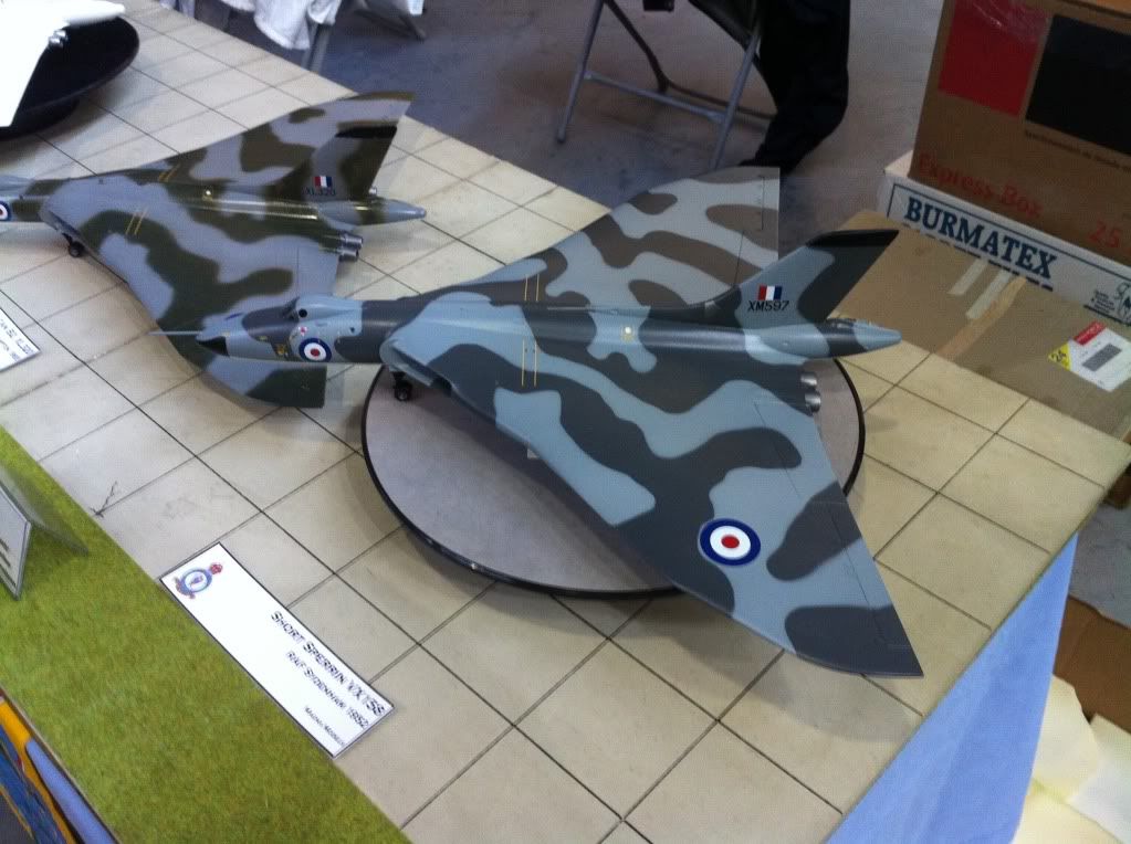 2035F9F2-7F33-45CF-B3B5-E7321DE37F4F-168