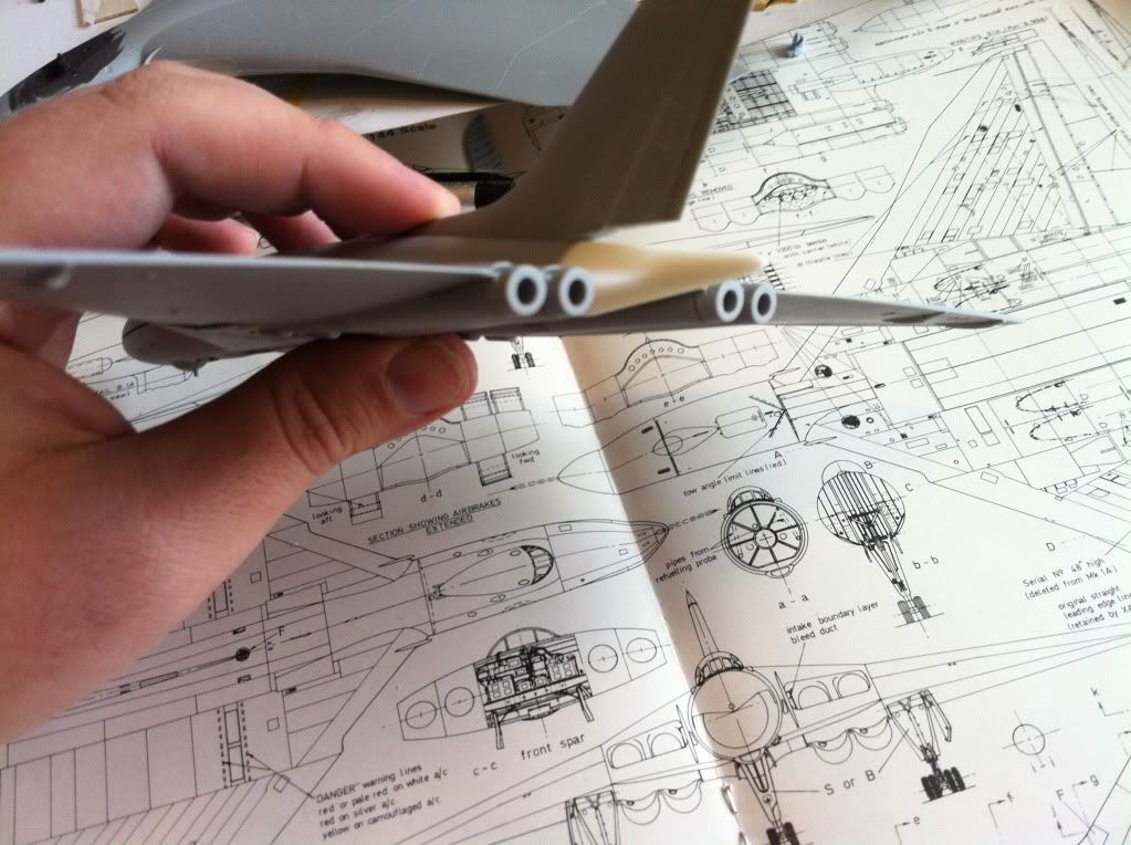 9F621E26-6777-48F3-A2F7-58A0CA9605C3-242