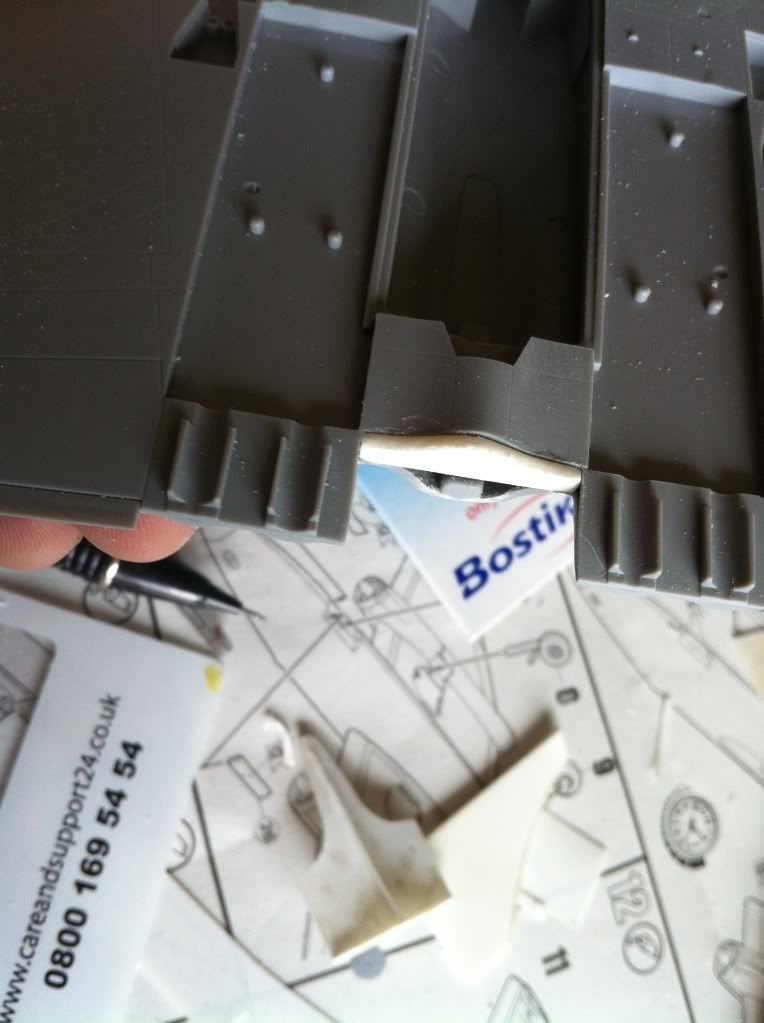 AC9629CA-66ED-475E-8427-19DF835F89C8-272