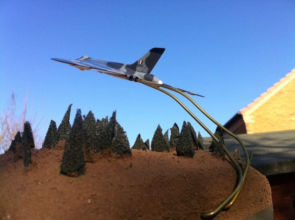 FF666959-7B9C-43DD-9007-77749E955AC3-104