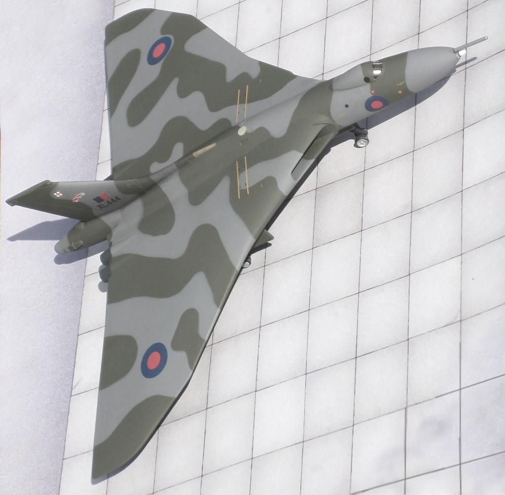 XL444ROBHAYESAKAROBVULCAN2014FLYOVER_zps