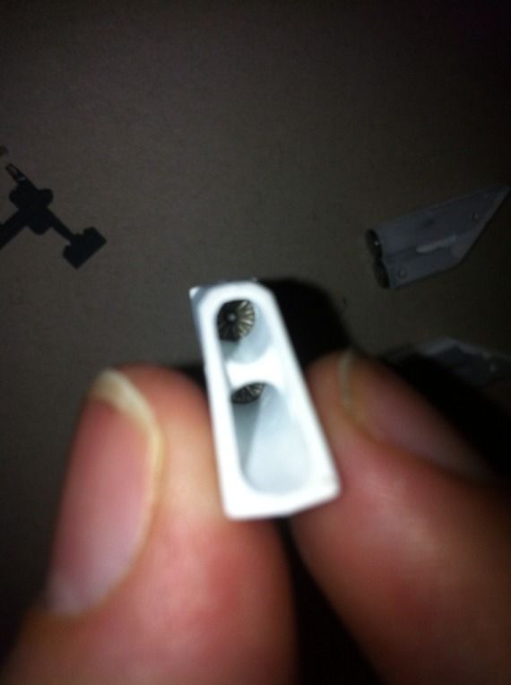 E7AB5DF9-39F7-494C-8CDA-1AAE37E861CB-158