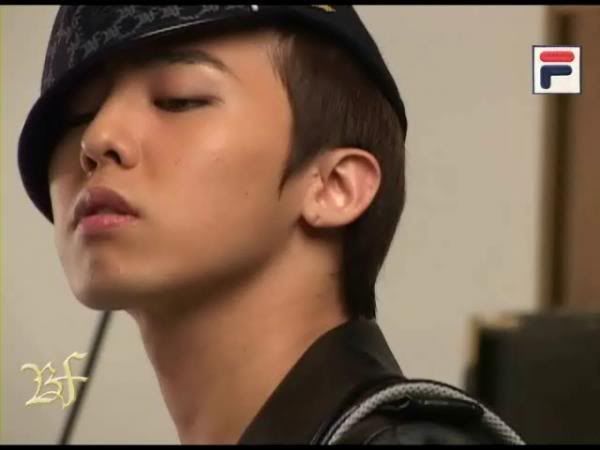 g-dragon Pictures, Images and Photos